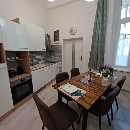 Palace2 * Budapest