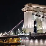 Palace2 *